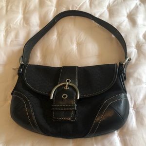 Coach small purse in excellent condition